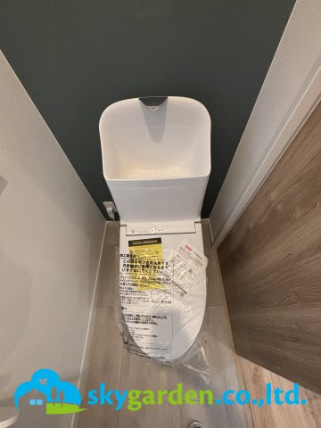 平塚市徳延　中古戸建のトイレ