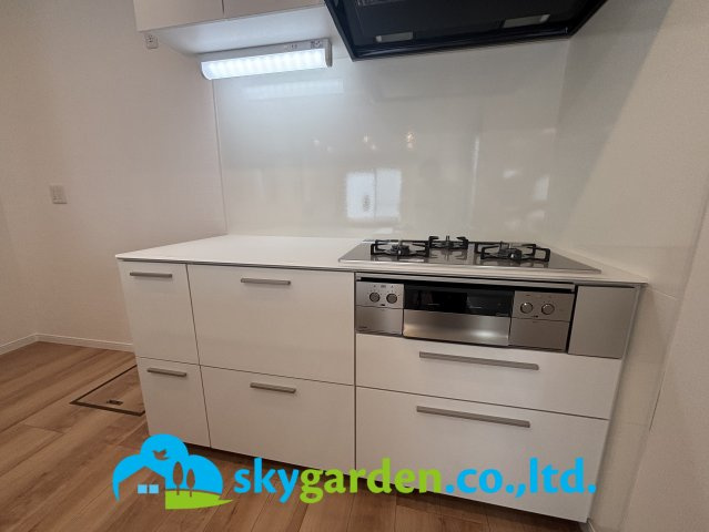 平塚市徳延　中古戸建のキッチン