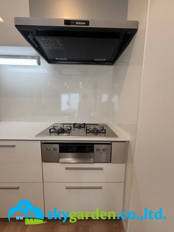 平塚市徳延　中古戸建のキッチン