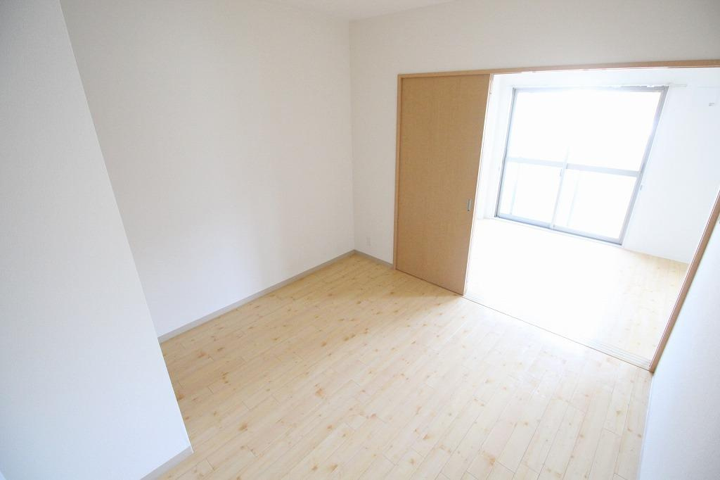 リュクス西明石の寝室|※お部屋により仕様が異なる場合があります※