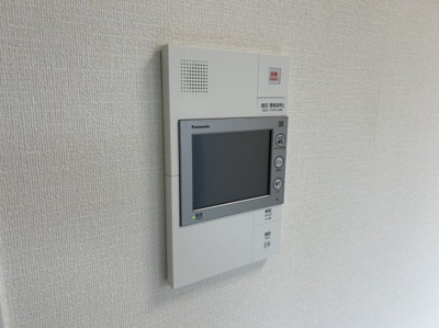【セキュリティ】 | プレサンス東三国エンブレイス | モニター付きインターホンです