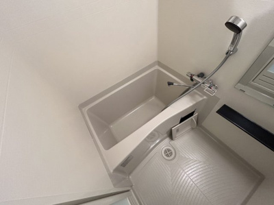 【浴室】 | プレサンス東三国エンブレイス | 落ち着いた空間のお風呂です