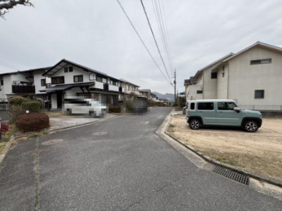 売土地　大塚西7丁目の前面道路含む現地写真