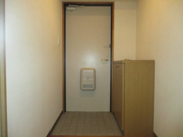 シャリテG.Sの玄関