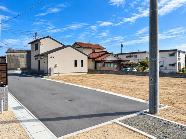 プランタウン清末鞍馬Ⅲの外観|現地前面道路