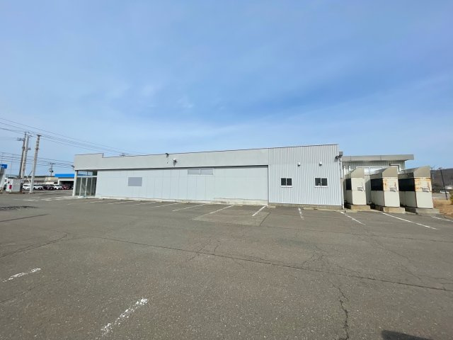 【売店舗】由利本荘市石脇の駐車場