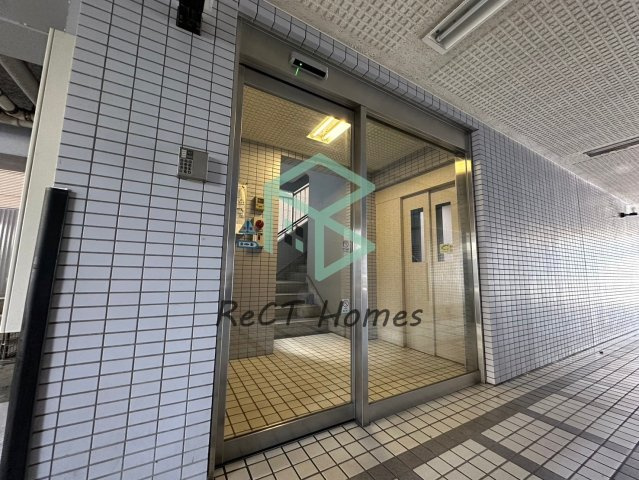 ペシュmotoshioのエントランス