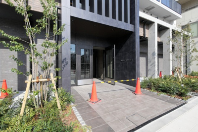 【エントランス】 | Attirant西三国 | 毎日通るエントランスはこのようになっています