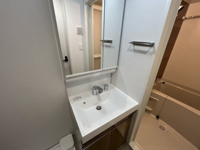 【独立洗面台】 | Attirant西三国 | 朝の身支度には欠かせない独立洗面化粧台