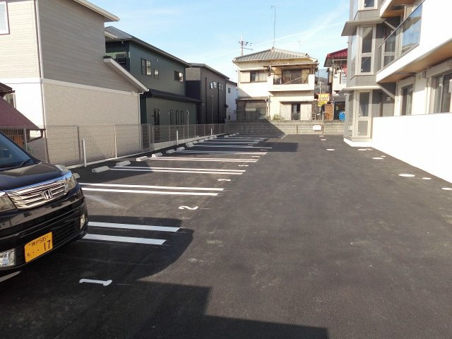 D-room五反田の駐車場