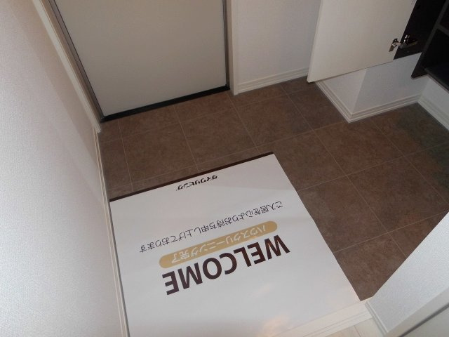 クレール林崎の玄関