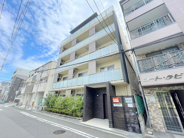 オーク上新庄の外観