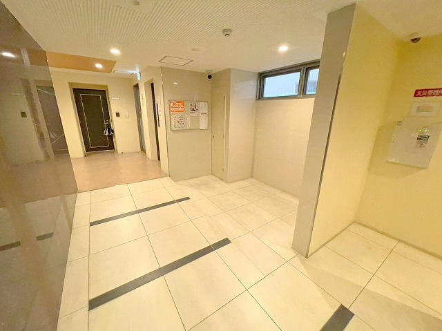 オーク上新庄のロビー