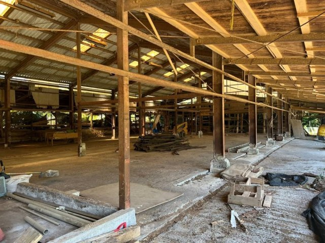 葵区慈悲尾　倉庫　作業場の設備