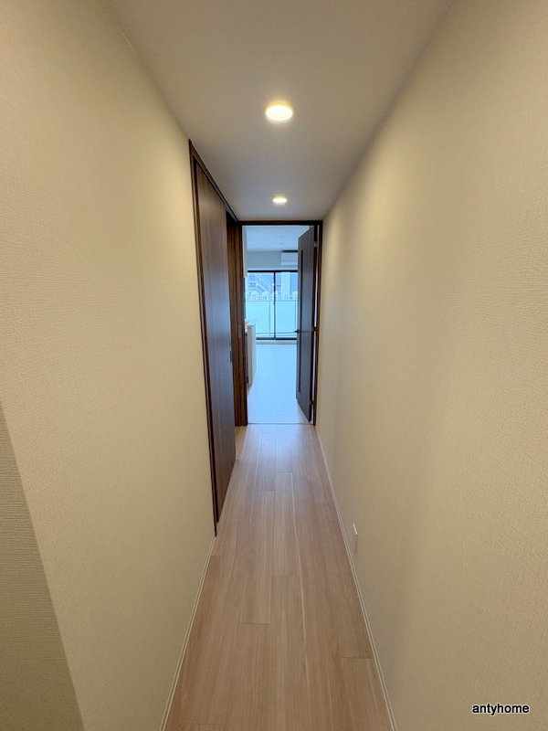 コンフォリア・リヴ本町WEST Ｑ　仲介手数料無料の内装