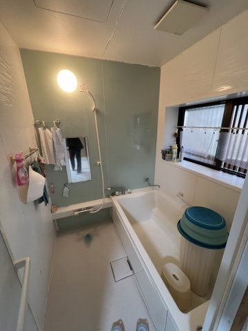 上日置町戸建ての浴室