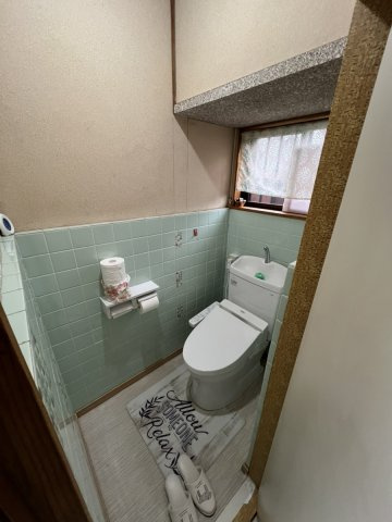 上日置町戸建てのトイレ