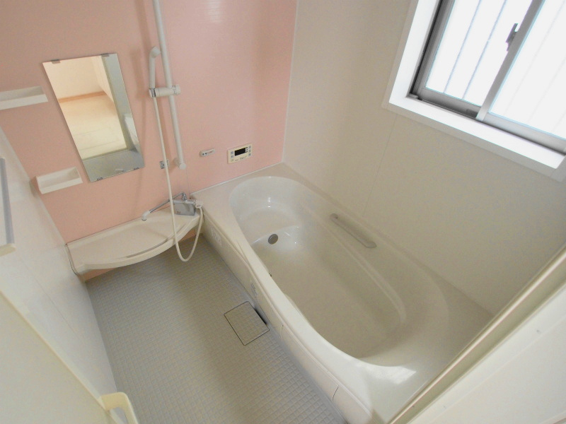 川内1丁目戸建ての浴室