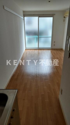 【居間・リビング】 | メゾンＡ | こちらの居間で趣味の時間をお楽しみください