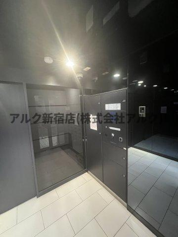 プレミアムキューブ新中野のロビー