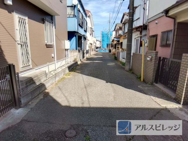 売土地　新座市栄2丁目　全1区画の外観|前面道路の様子です西側公道幅員5.0ｍに面しています（2023年11月撮影）