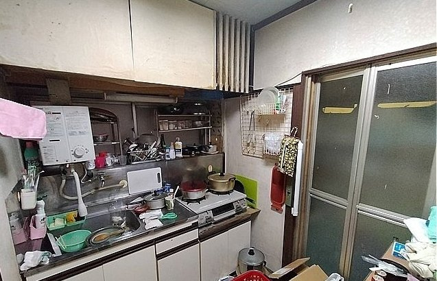 中古戸建/朝霞市宮戸4丁目のキッチン|水回りが集まって使いやすい間取です