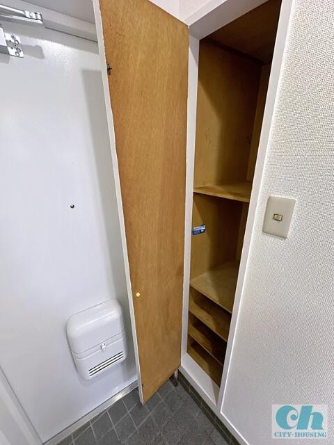 シューズボックス