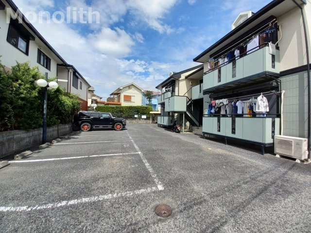 サングレースAの駐車場