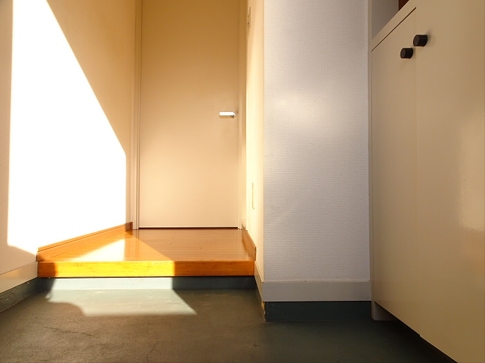 櫻井フラットの玄関