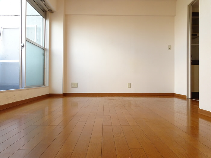 櫻井フラットの居間・リビング