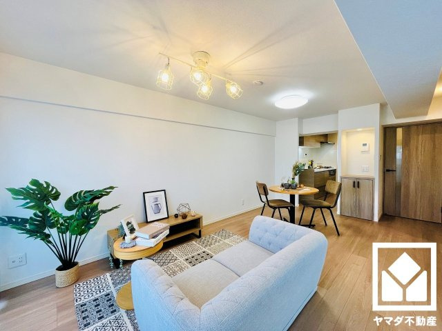 九条住宅A棟の居間・リビング