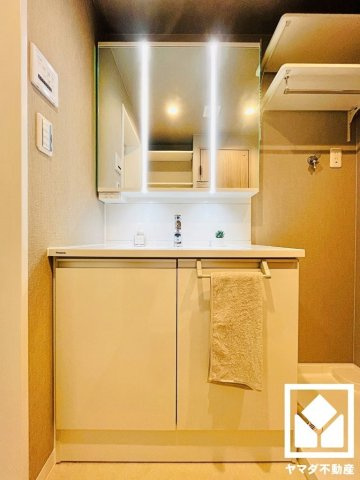 九条住宅A棟の独立洗面台