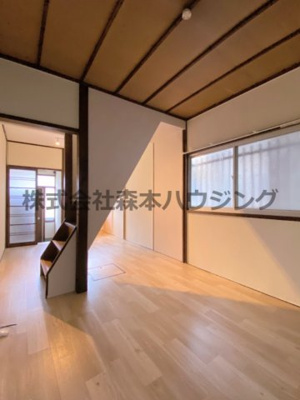 【居間・リビング】 | 　大東市南津の辺町1テラス | こちらの居間で趣味の時間をお楽しみください