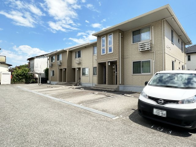 カーサ一宮の外観