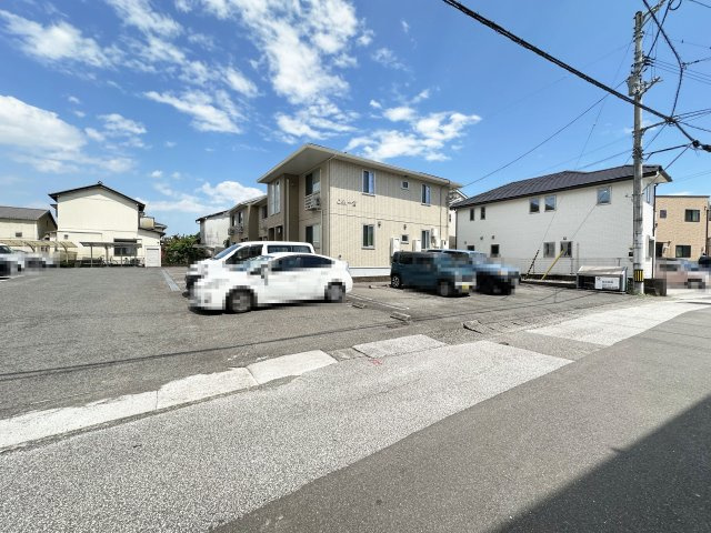 カーサ一宮の駐車場