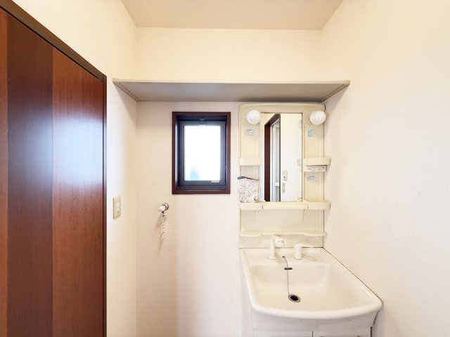 シャーメゾン札場B棟の洗面所