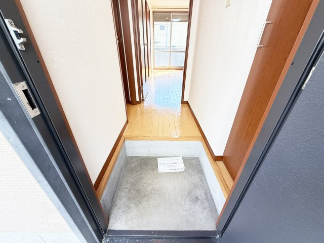 シャーメゾン札場B棟の玄関