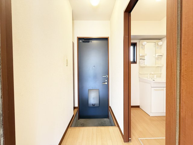 シャーメゾン札場B棟の玄関