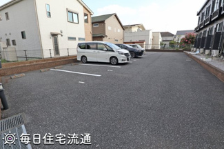 【駐車場】