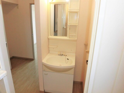 【洗面所】 | フローラルセキ | １０２　洗面所