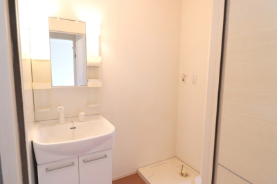 【洗面所】 | メゾン・ド・ＴＥＲＲＡ | 105　洗面所