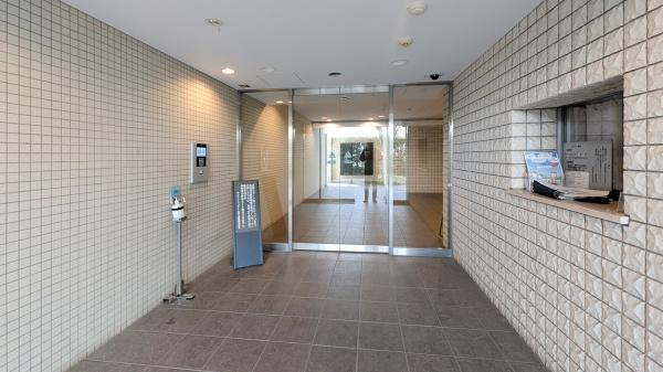横浜市港北区新吉田東８丁目の中古マンションのエントランス|エントランスにはオートロックがついており、防犯面も安心！
清掃も行き届いています
