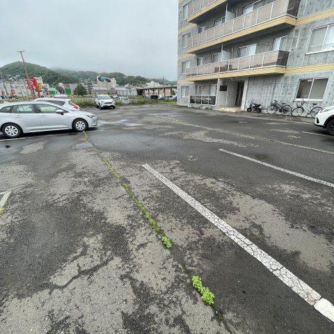 プレジャー室蘭駅前Ⅱの駐車場