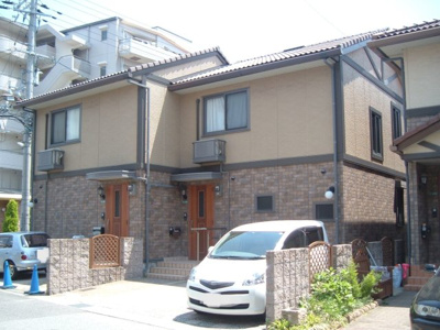 【外観】 | 松山タウンハウス | きれいな外観です