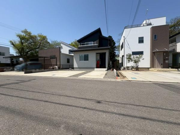 和歌山市宇田森　中古戸建　オーナーチェンジ物件の前面道路含む現地写真