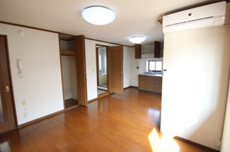 【居間・リビング】 | 大川荘 ２F | LDK