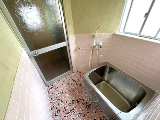 金浦貸平屋の浴室