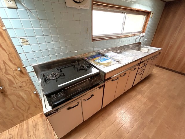 金浦貸平屋の居間・リビング