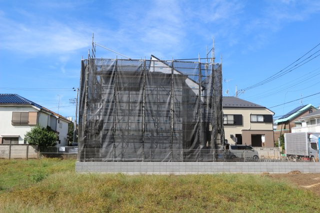 【外観】 | 【Ville Clair】仲町－小平520期－　新規開発全３棟 | 2階には2か所のウォークインクローゼット！充実の収納でお部屋を広く使えそうです！