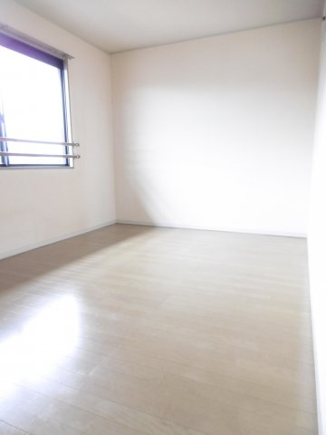 カサグランデⅡ【キャッシュバック対象物件】の寝室|落ち着いて過ごせるお部屋なので、寝室にいかがでしょうか